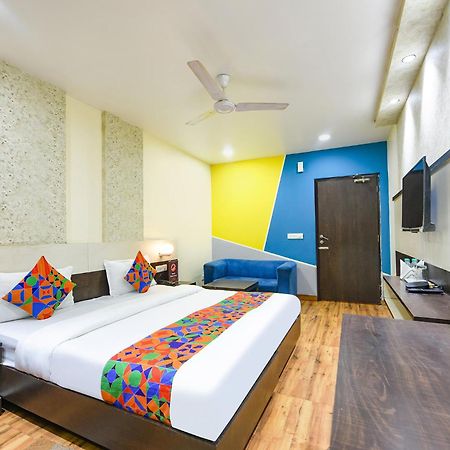 Fabhotel West View Ghaziabad Exteriör bild